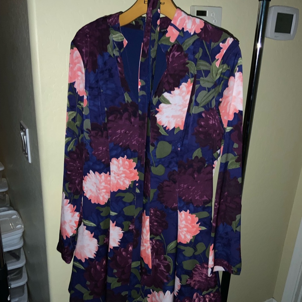 Floral business attire.